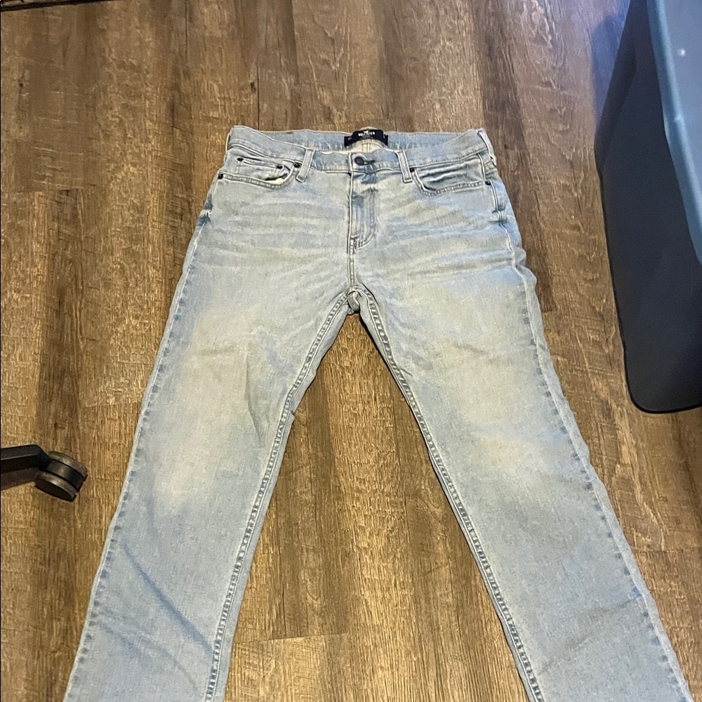 Hollister Men's Slim Jeans in Light Blue size waist 33. Length 32